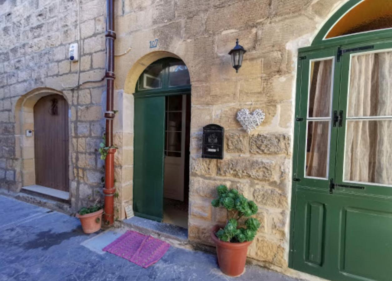 Peaceful Farmhouse Stay With Cozy Yard 가르브 외부 사진